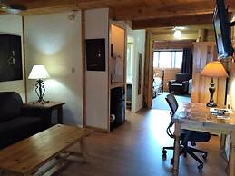 The Boulder Creek Lodge