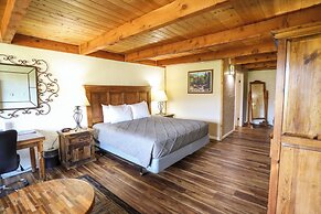 The Boulder Creek Lodge