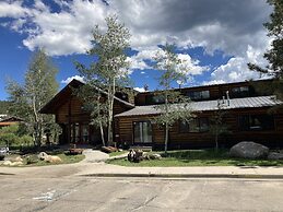 The Boulder Creek Lodge