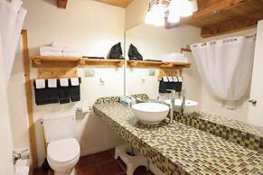 The Boulder Creek Lodge