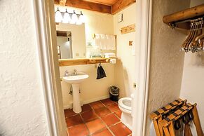 The Boulder Creek Lodge