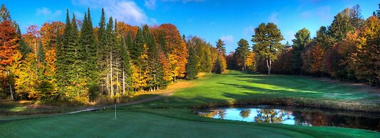 Pinestone Resort & Conference Centre