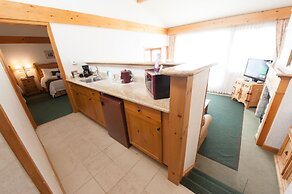 Pinestone Resort & Conference Centre