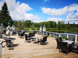 Pinestone Resort & Conference Centre