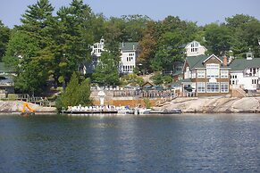 Rocky Crest Golf Resort