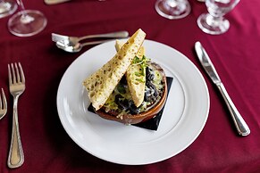 Rocky Crest Golf Resort