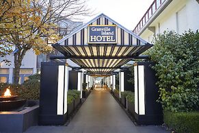 Granville Island Hotel