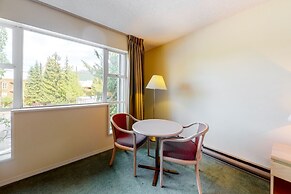 Glacier Lodge