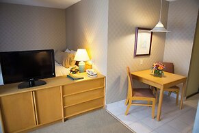 Cartier Place Suite Hotel