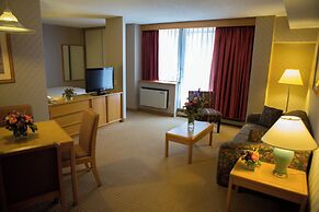 Cartier Place Suite Hotel