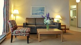 Cartier Place Suite Hotel