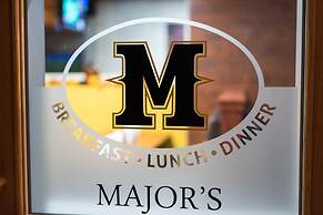 Paradise Inn & Conference Centre