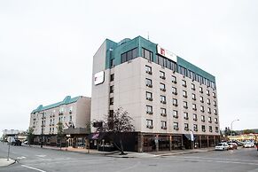 Nomad Hotel and Suites