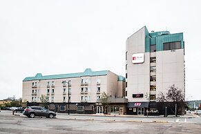 Nomad Hotel and Suites