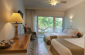 Las Americas Casa de Playa