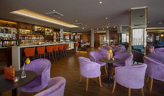 Lordos Beach Hotel & Spa