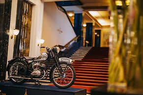 Grand Hotel International