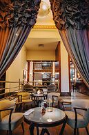 Grand Hotel International