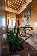 Grand Hotel International