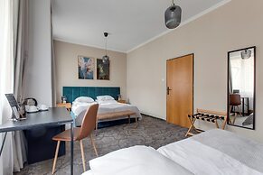 Andante Hotel