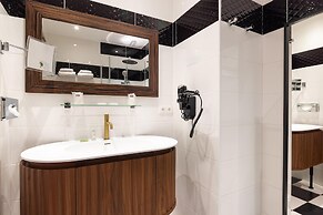 Best Western Plus Hotel Brice Garden