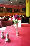 Plaza Hotel & Living Frankfurt