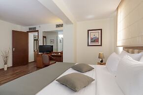 Best Western Plus Hotel Plaza