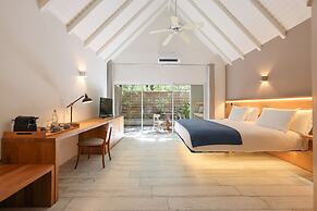 Pearl Beach Hotel