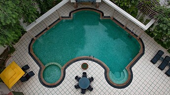 Howard Plaza - The Fern Agra