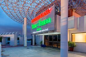 Howard Plaza - The Fern Agra