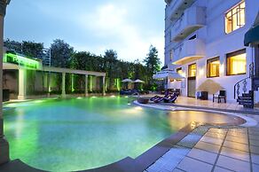 Howard Plaza - The Fern Agra