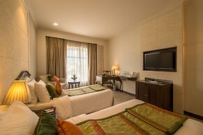 Howard Plaza - The Fern Agra