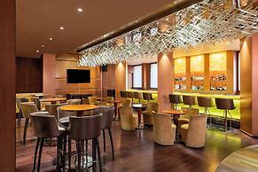 Vivanta Ernakulam, Marine Drive