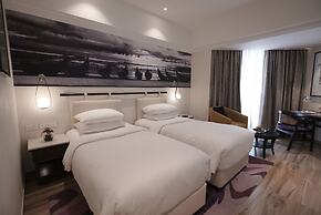 Vivanta Ernakulam, Marine Drive