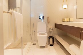 Vivanta Ernakulam, Marine Drive