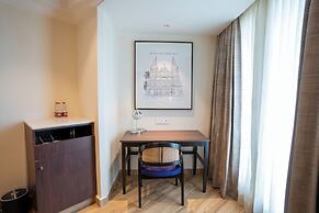 Vivanta Ernakulam, Marine Drive