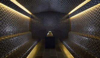 The Legian Seminyak, Bali