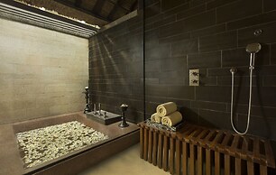 The Legian Seminyak, Bali