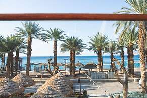 Dan Eilat