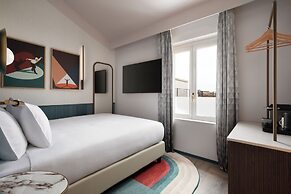 Puccini Hotel Milan, Tapestry Collection by Hilton