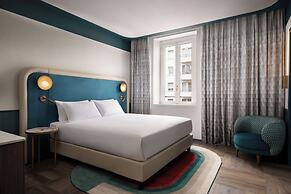 Puccini Hotel Milan, Tapestry Collection by Hilton