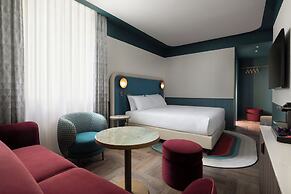 Puccini Hotel Milan, Tapestry Collection by Hilton