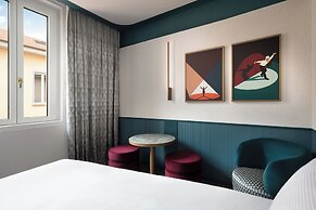 Puccini Hotel Milan, Tapestry Collection by Hilton