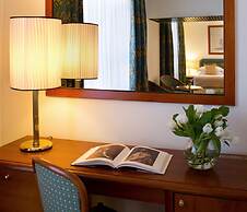 Starhotels Business Palace