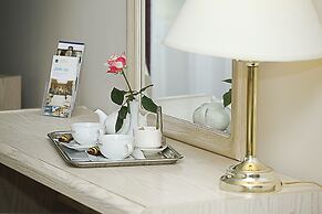 Airport Hotel Mara