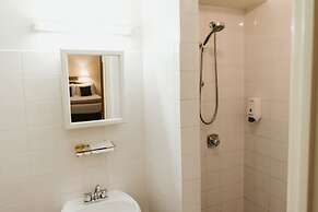 Airport Hotel Mara