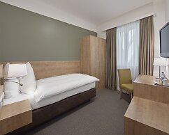 City Hotel