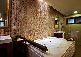 The Taaras Beach & Spa Resort