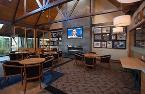 Commodore Airport Hotel