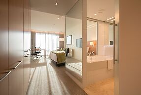 Commodore Airport Hotel